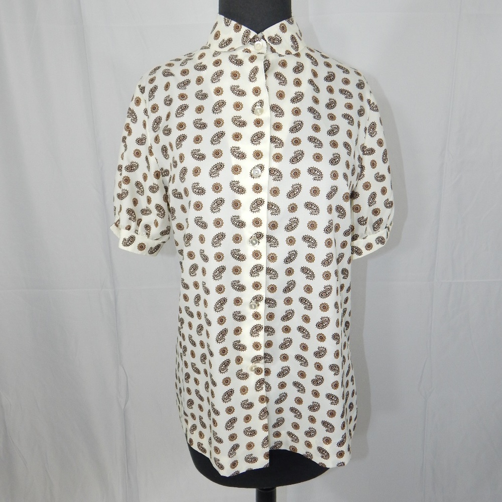 Paisley Button Down Short Sleeve Shirt size Med