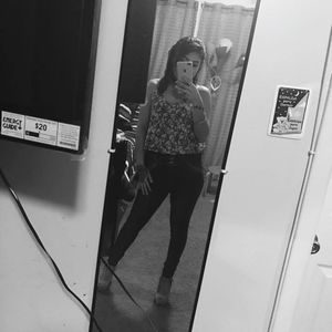 Meet your Posher, Leticia