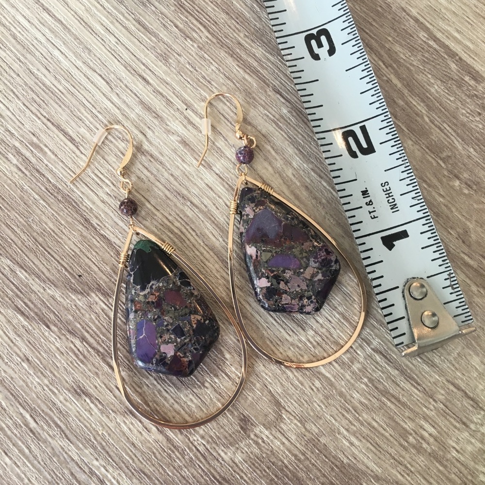 🎉 2X HP Love Stoned Purple Earrings - Picture 5 of 6