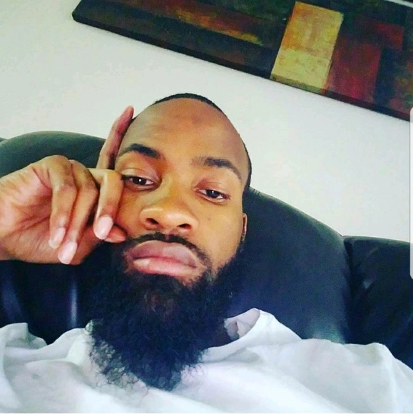 Meet your Posher, T - Picture 1 of 1