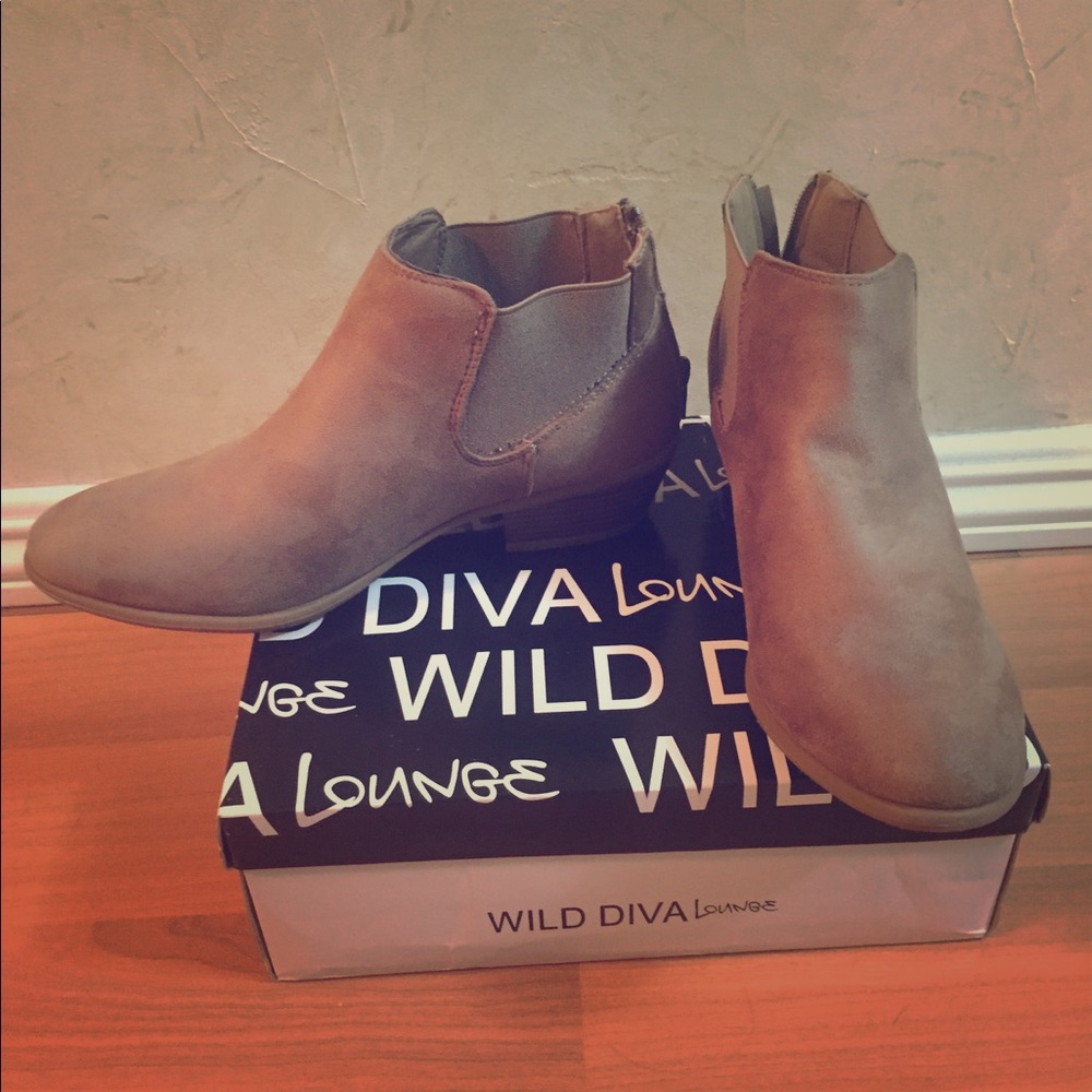 Ankle Zip Up Booties