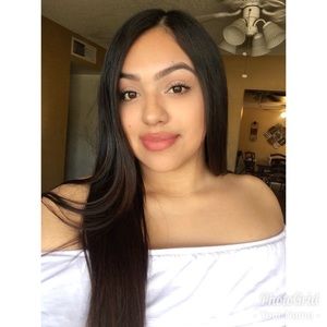 Meet your Posher, Liana