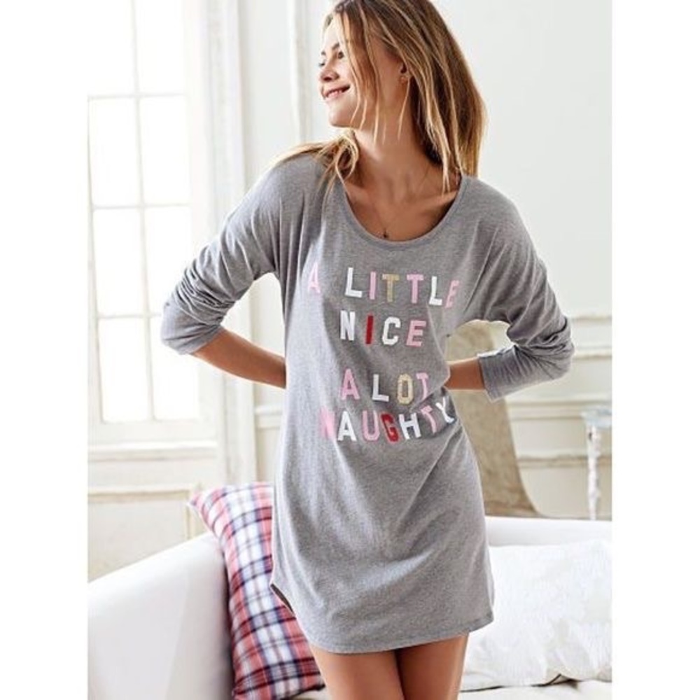VS CHRISTMAS SLEEP TEE
