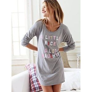 VS CHRISTMAS SLEEP TEE
