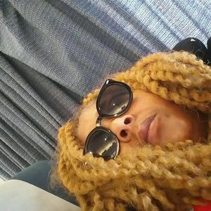 Meet your Posher, Christine