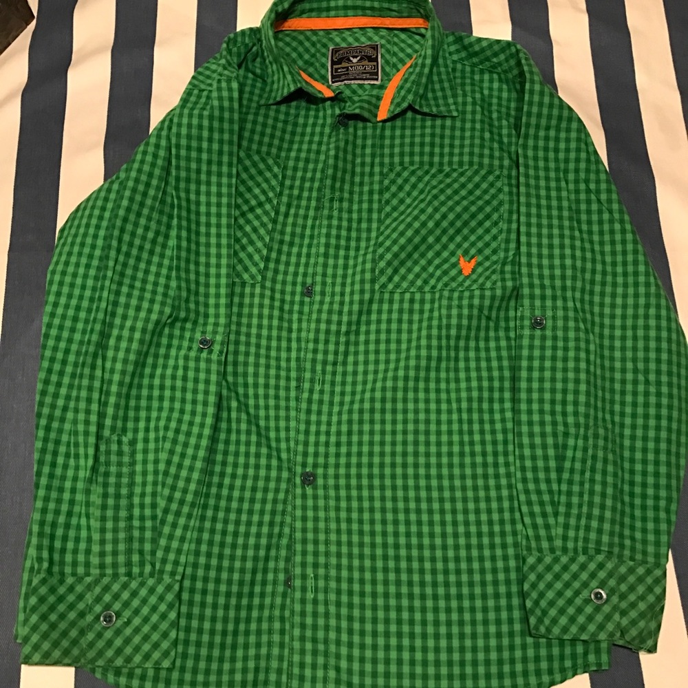 Green Polo. Boys size 10/12