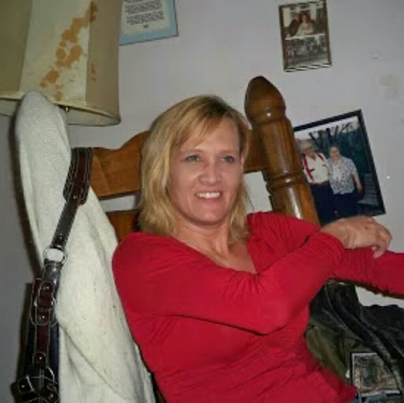 Meet your Posher, Angela - Picture 2 of 4