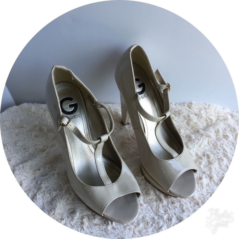 G By GUESS Women’s Beige Shoes