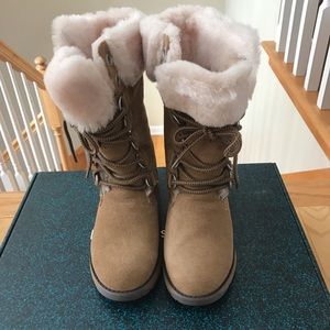 Emu wool lined boots size 6 Emu wool lined boots size 6