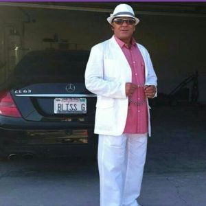 Meet your Posher, Chuck