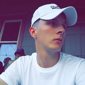 Meet your Posher, Quinn