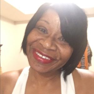 Meet your Posher, Sheila