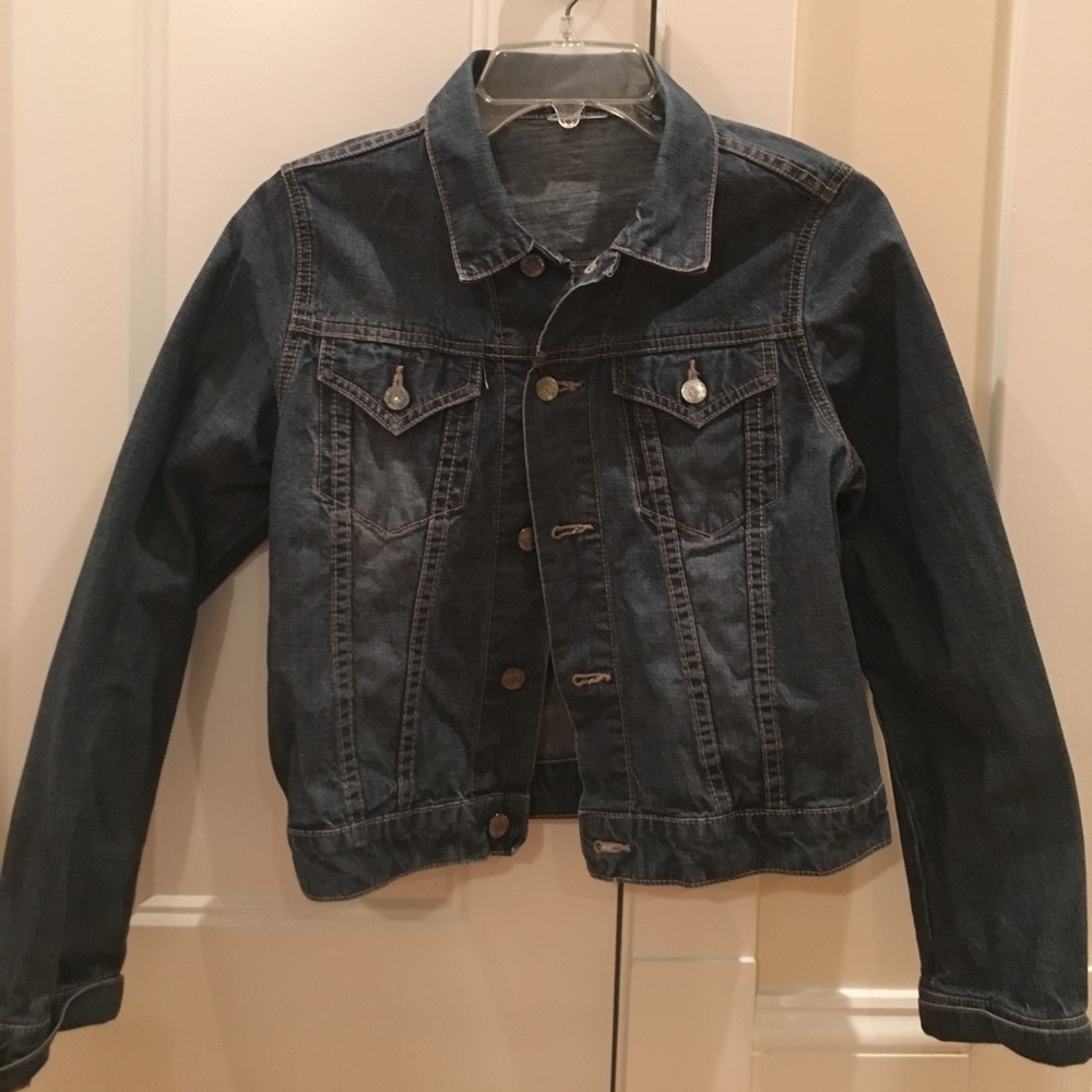 Women's denim button up jacket. Fits XS