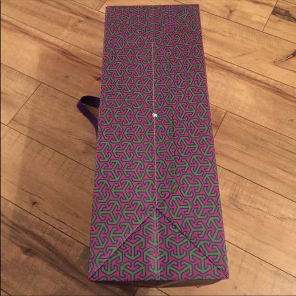 🛍Authentic Tory Burch Shopping Bag🛍 - Picture 4 of 4