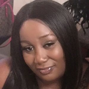 Meet your Posher, Cynthia