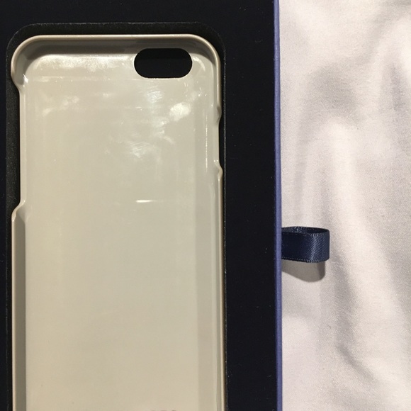 MK shimmering IPhone 6 and or 6S cover - Picture 3 of 3