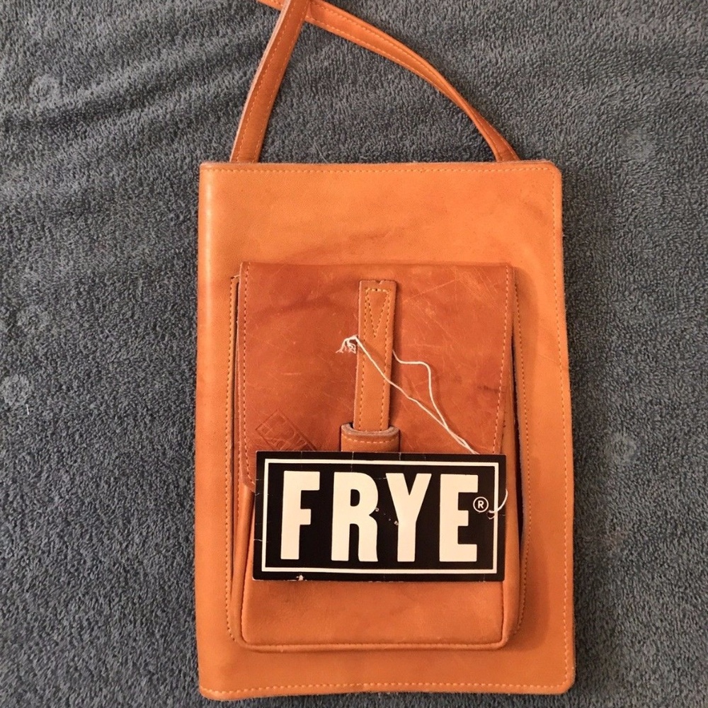 Frye Small Cowhide Messenger Bag NWT(with defect)