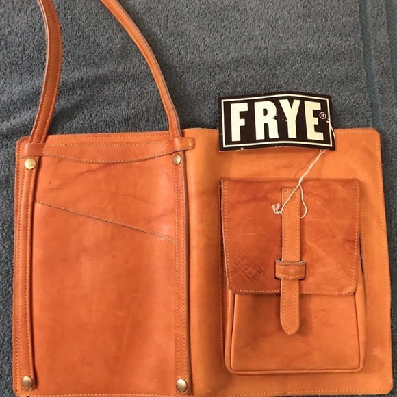 Frye Small Cowhide Messenger Bag NWT(with defect) - Picture 2 of 5