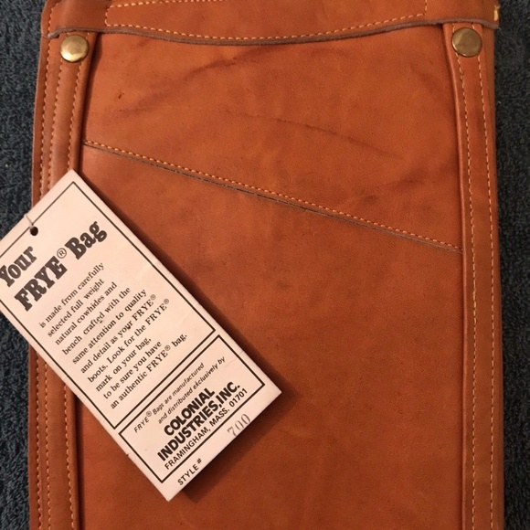 Frye Small Cowhide Messenger Bag NWT(with defect) - Picture 4 of 5