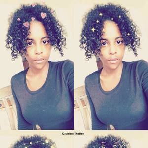 Meet your Posher, Melanie