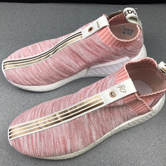 Adidas NMD R2 PrimeKnit Real Boost