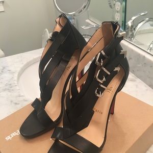Used Size 39 Christian Louboutin heels