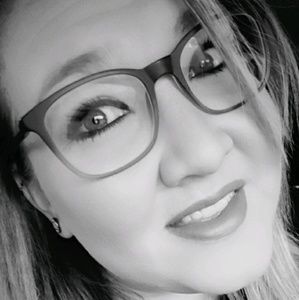 Meet your Posher, Jenna