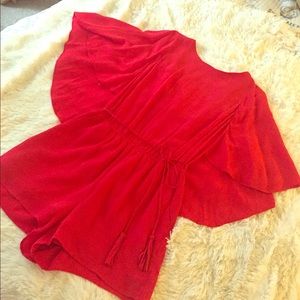 Red Romper, shorts with a flowing sleeve Pockets!