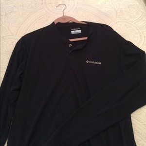 Men's long sleeve Columbia t shirt wore once