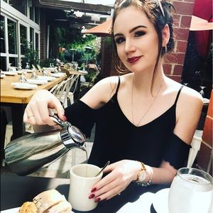 Meet your Posher, Olivia