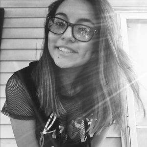 Meet your Posher, Britany