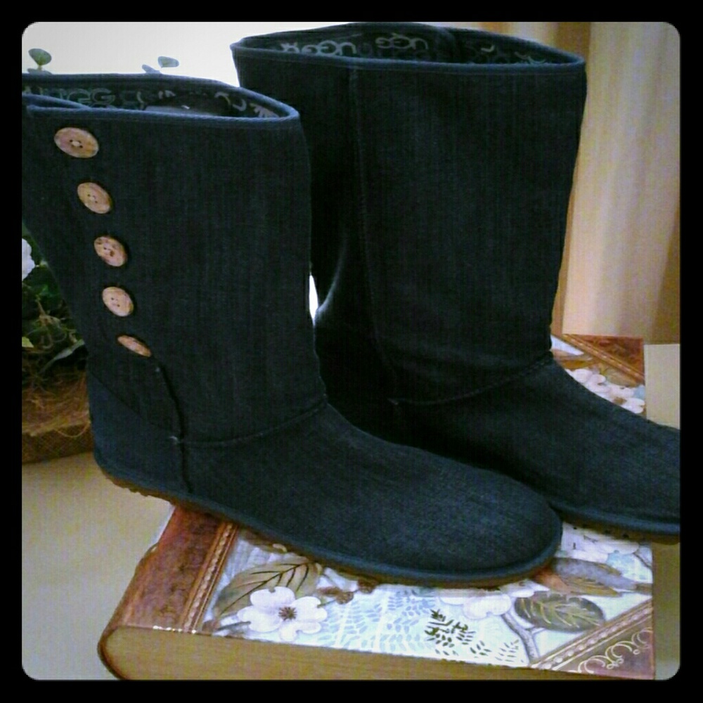Ugg boots excellent condition!!!!