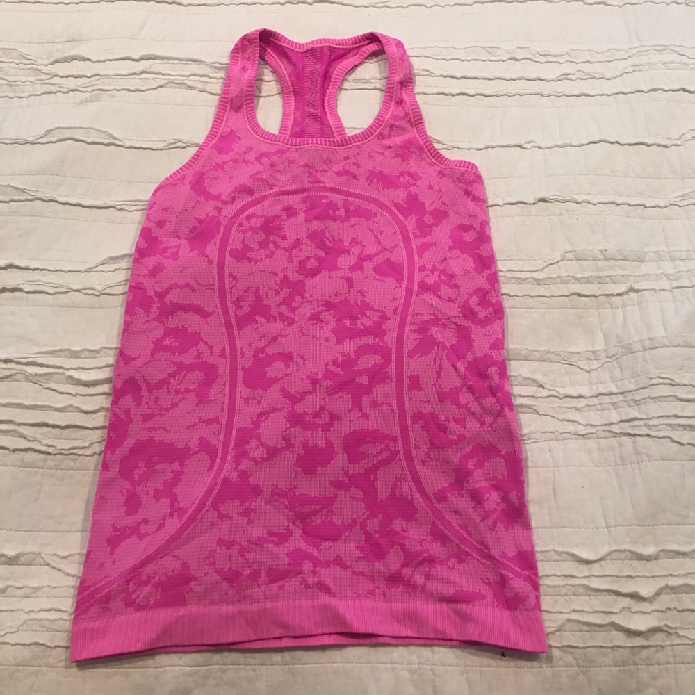 Lululemon tank