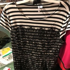 Peplum stripped lace top