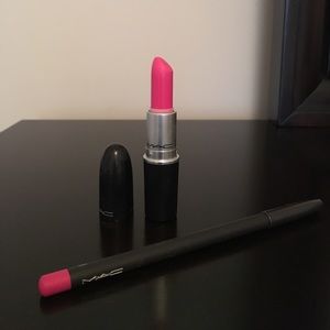 MAC Lipstick and Lip liner Candy Yum Yum