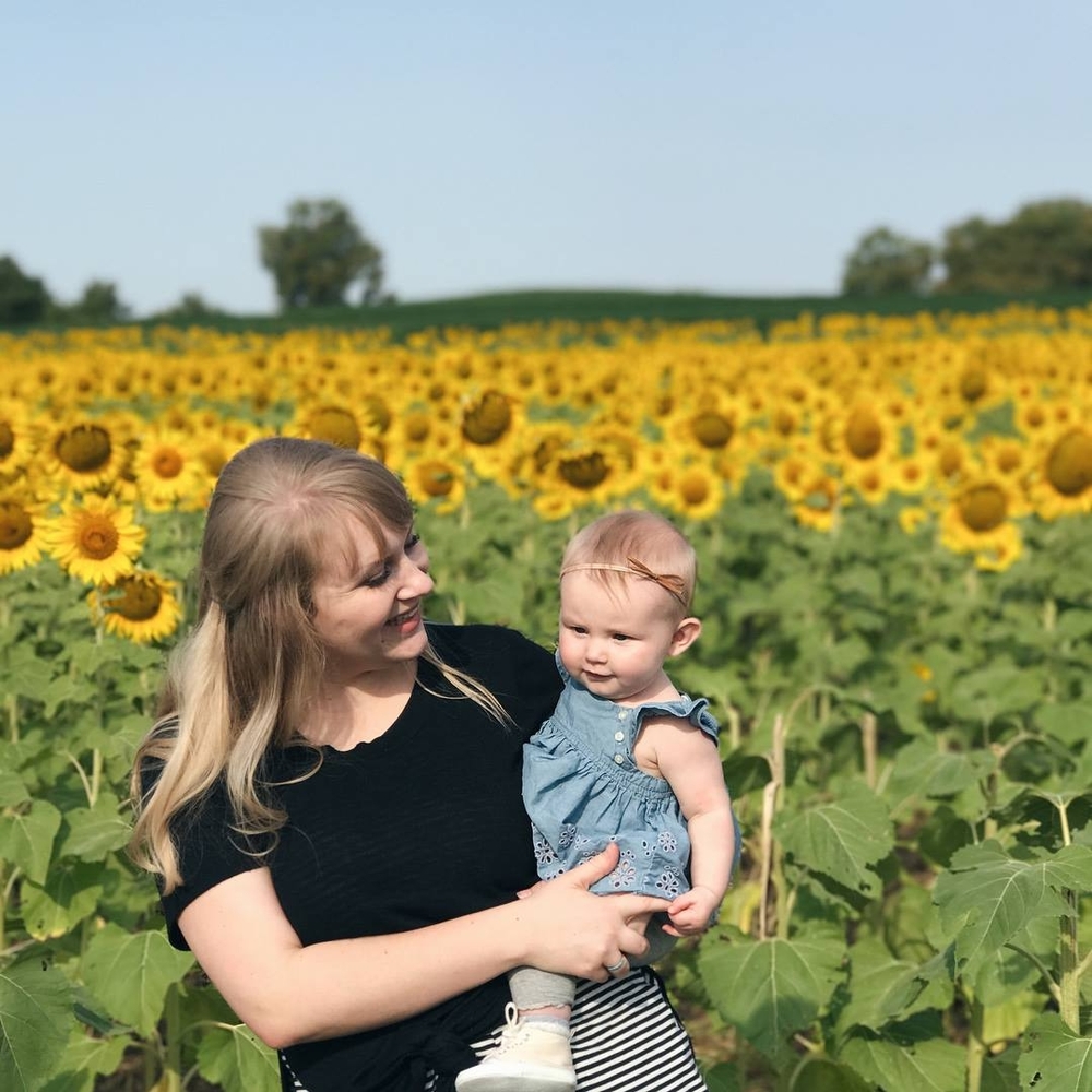 Meet your Posher, Whitnee