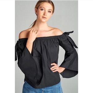 💕LAST ONE💕 Bell Sleeve Off Shoulder Top-Black💕