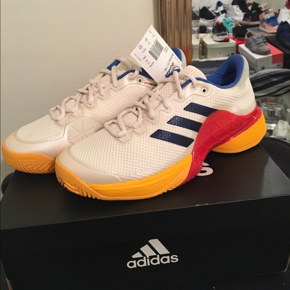 Adidas Barricade 2017 size 8 *NEW* LIMITED EDITION