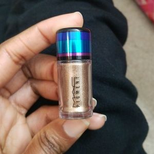 MAC mini pigment