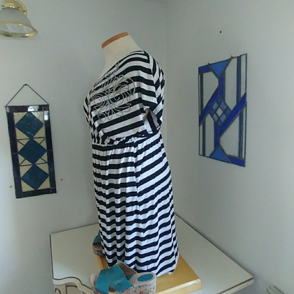 Plus Size Tru Self embellished dress - Picture 5 of 8