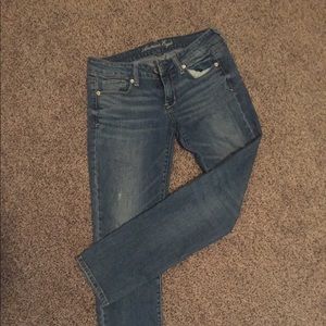Low rise, size 4 short, American eagle jeans