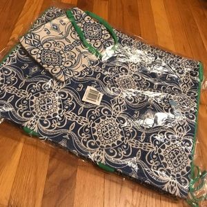 Large NWT tote bag & small accessory bag attached