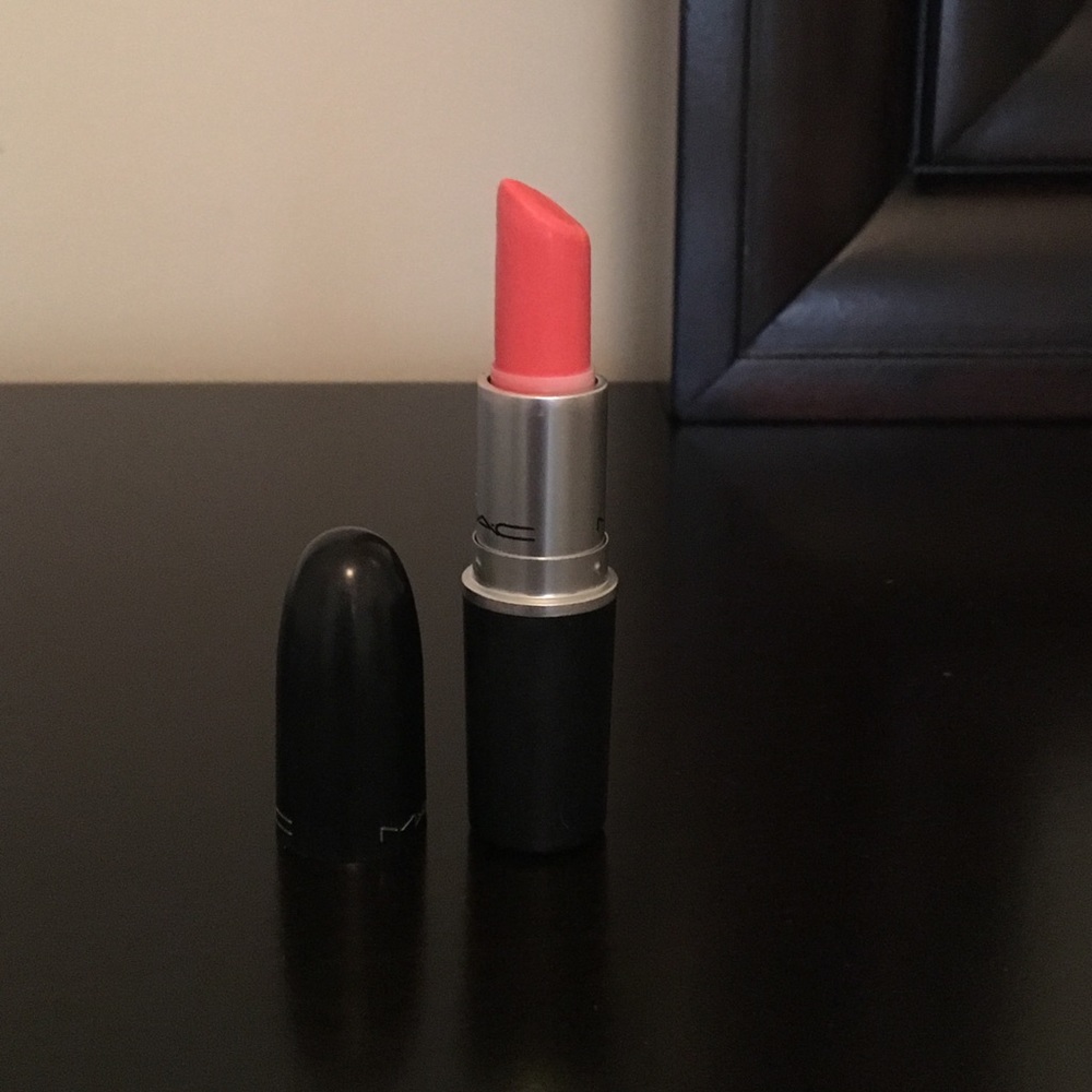 MAC Lipstick Flamingo