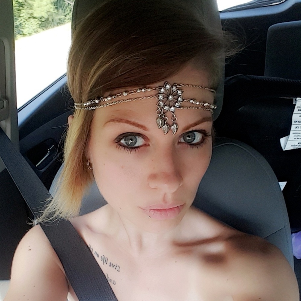Meet your Posher, Tiffanie