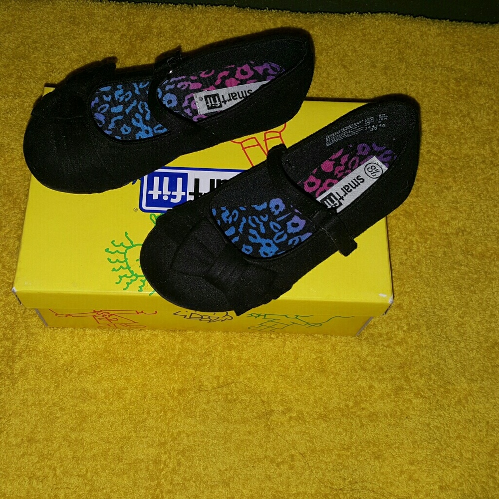 Toddler Smart fit black shoes