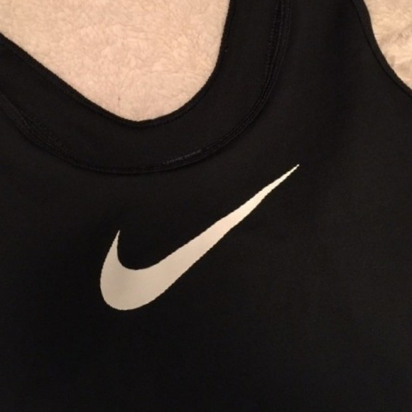 Nike Pro Dri- fit black tank top - Picture 6 of 6