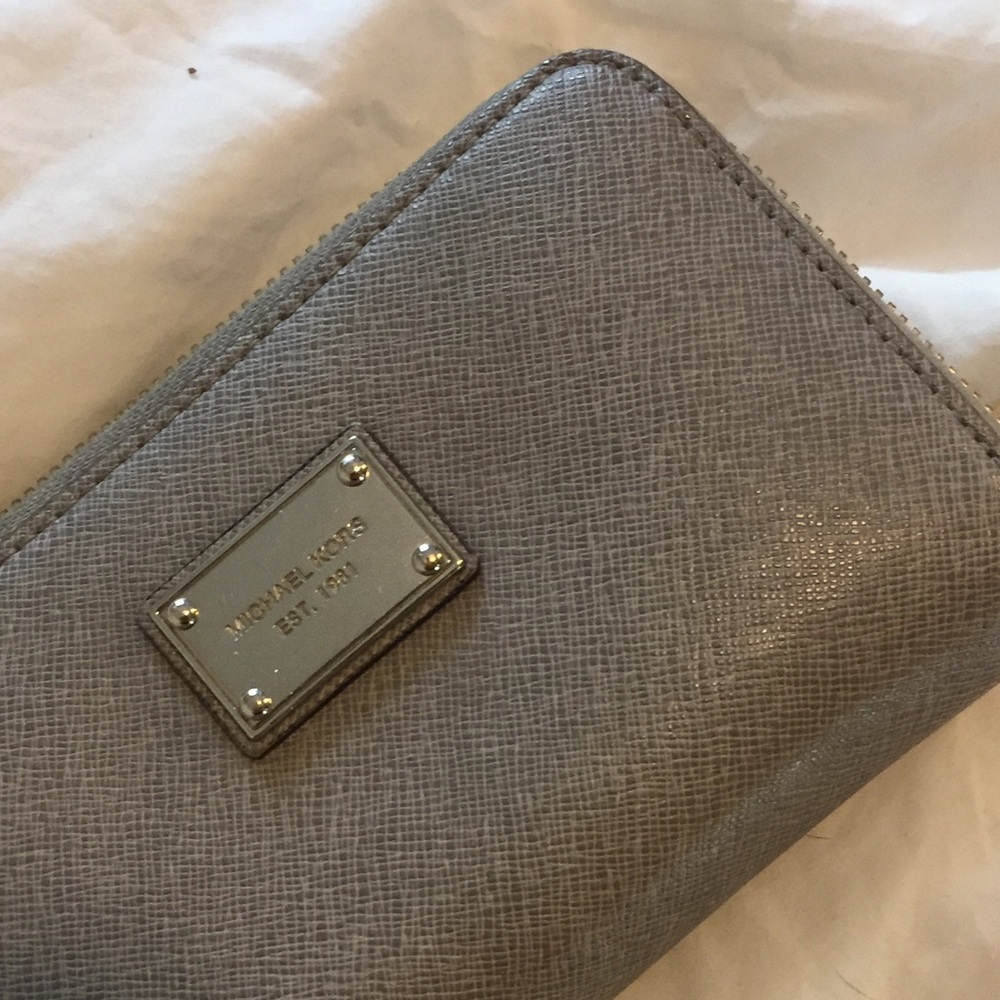 Michael Kors wallet