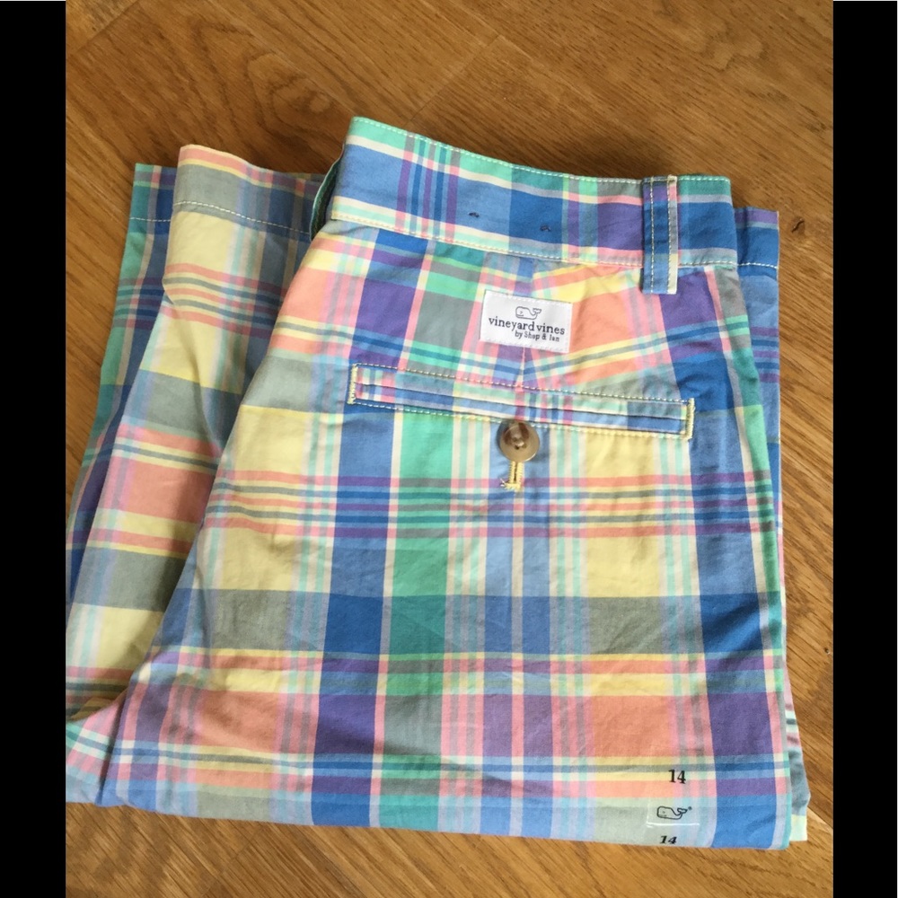 BNWT Vineyard Vines boys size 14 plaid shorts