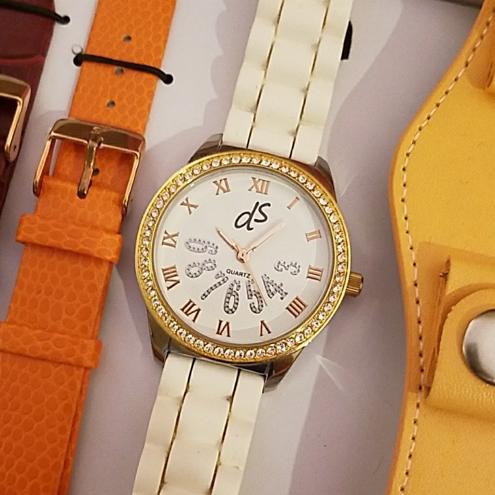 Daniela Swaebe Watch With Interchangeable Bands - image 2