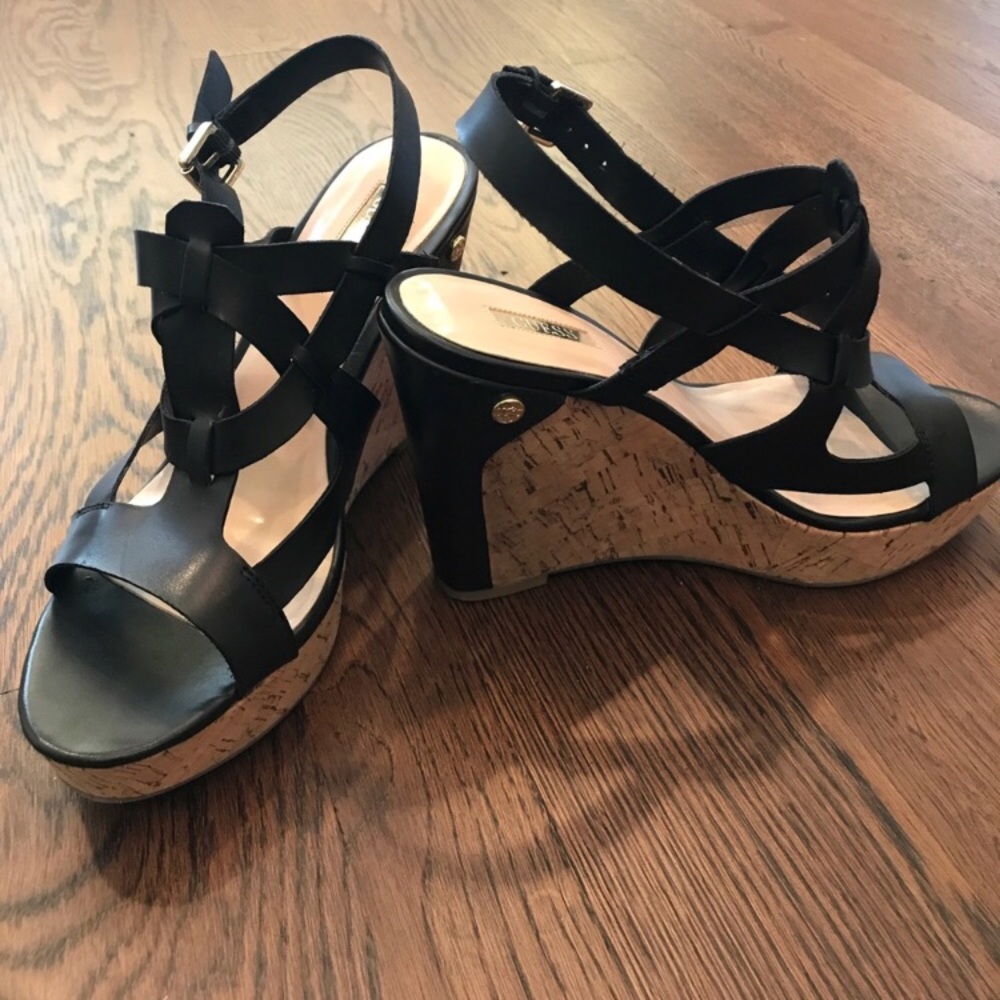 Guess size 9 platform wedges!